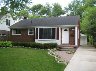 2497 Dorchester Rd, Birmingham, MI 48009