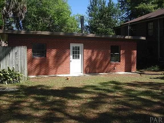 1st image of 1806 W Hernandez St