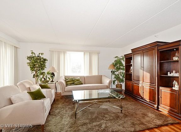 4th image of 6807 N Milwaukee Ave APT 308