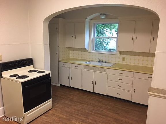 520 Kitchen (4)