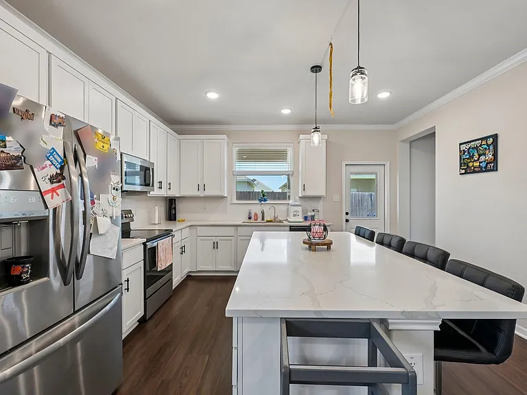 716 Killam Dr — Photo 11