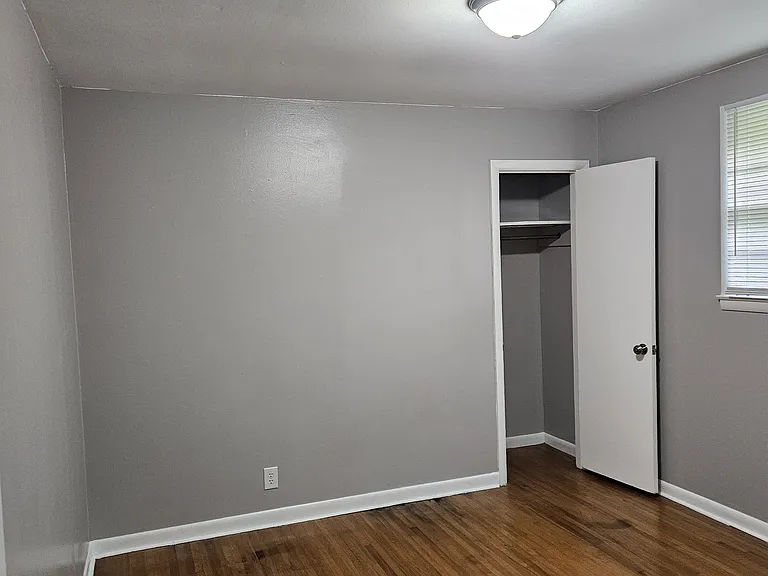 14 Fountainbleau Rd — Photo 9