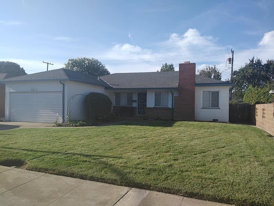 1st image of 921 Windsor Dr