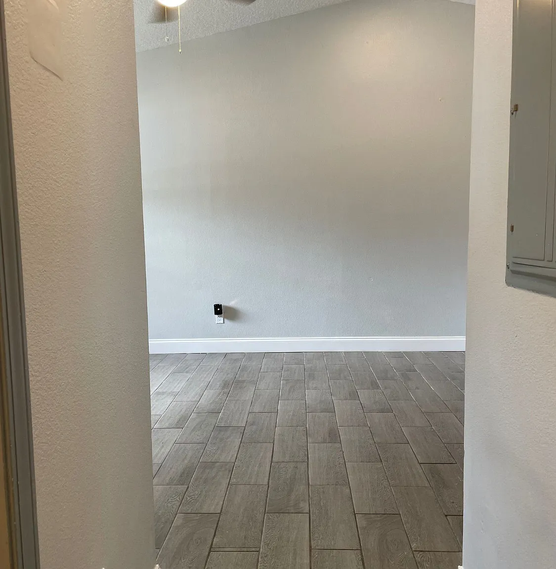 2 bed, 845 sqft, $1,850 — Photo 3