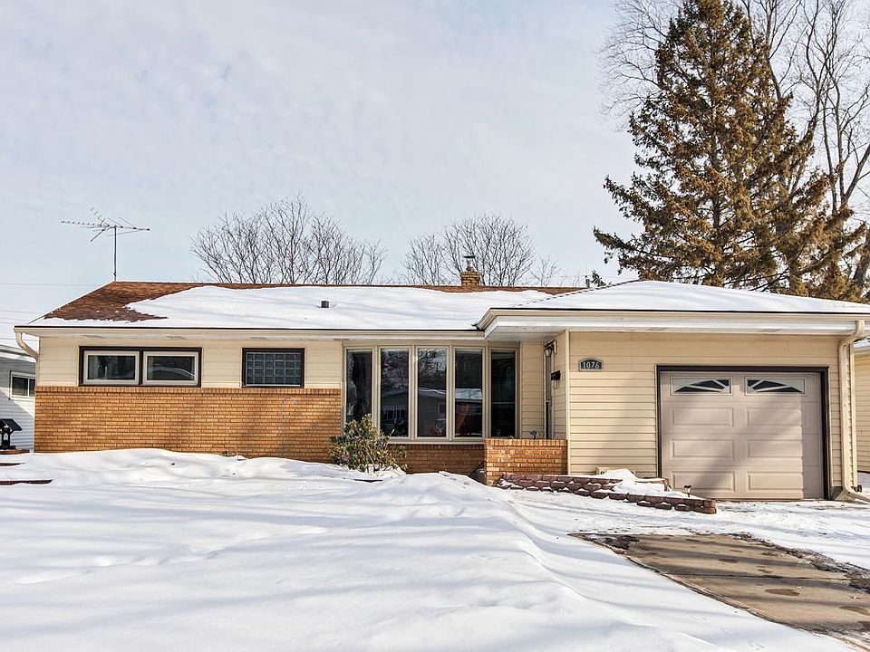 1st image of 1076 Allen Ave