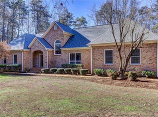6505 Eagle Nest Dr, Summerfield, NC 27358