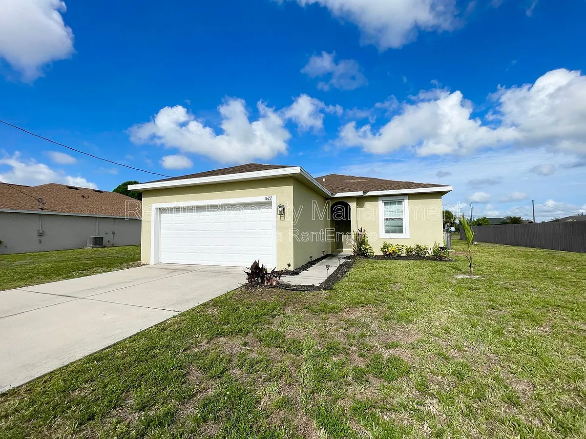 Building Photo - 1622 SW 16th Ct