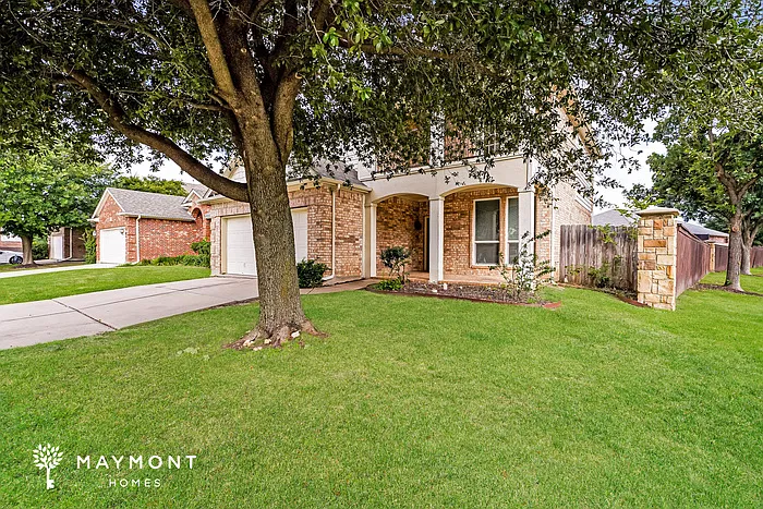 3 bed, 3.0 bath, 2135 sqft, $2,330 — Photo 4
