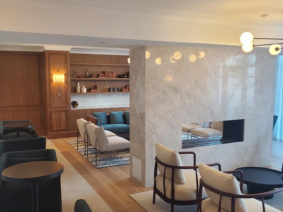 1st image of 191 Washington St #513