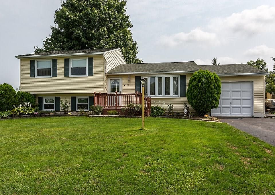 1st image of 4272 Amblewood Ln
