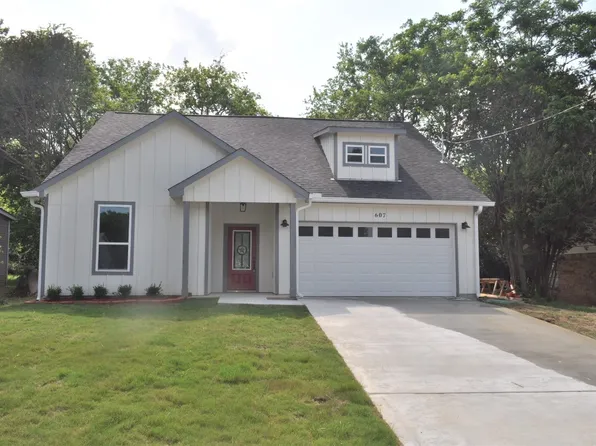 607 Lamar St, Sulphur Springs, TX 75482