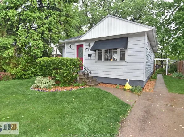 1224 Belle Isle View Blvd, Windsor, ON N8S 3G7