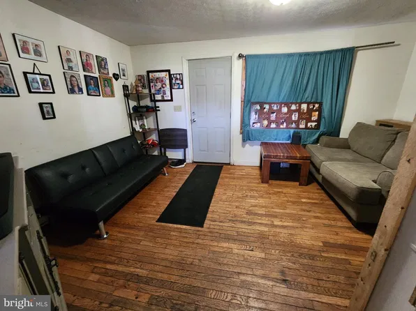 54 E College Ave, Frostburg, MD 21532