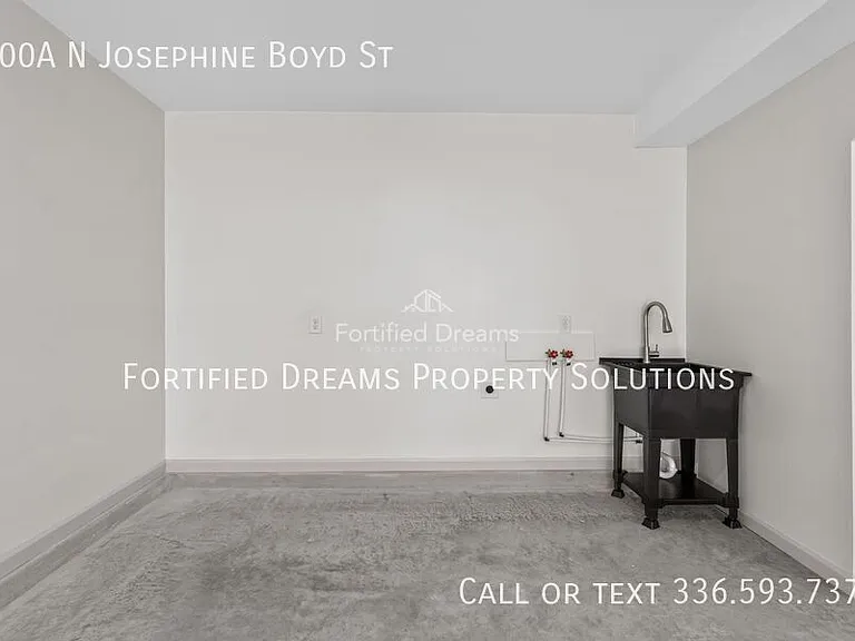 700A N Josephine Boyd St — Photo 25