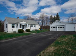 870 Langley Rd, Amsterdam, NY 12010