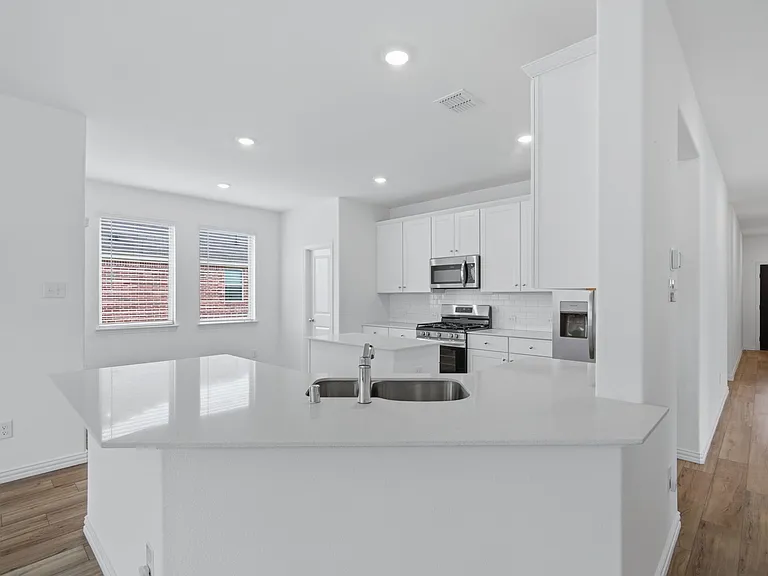 1312 Pistachio Dr — Photo 4