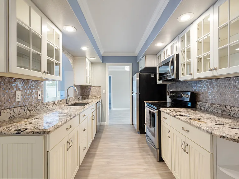 3911 Americana Dr — Photo 12
