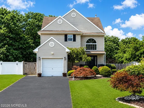 124 Atrium Drive, Brick, NJ 08723