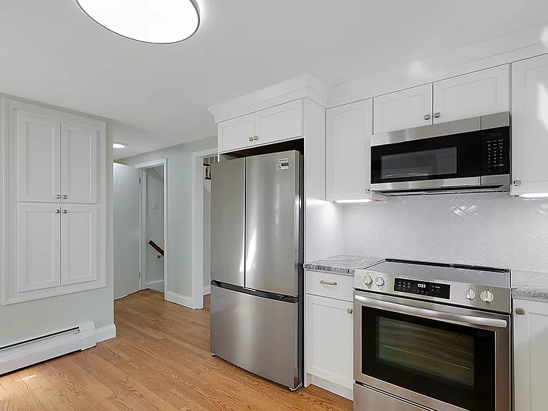 60 Union St — Photo 4