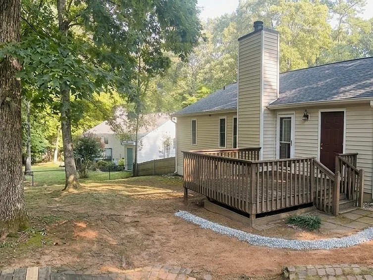 301 Round About Rd — Photo 28