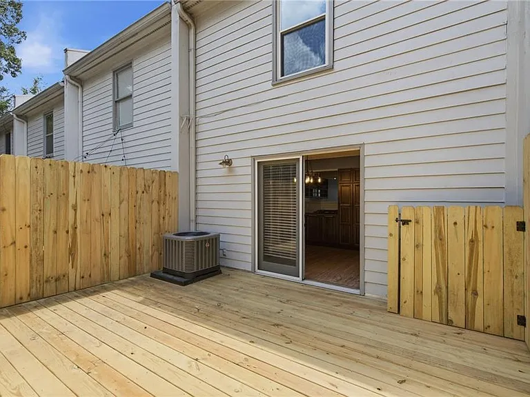 856 Saint Charles Ave NE #8 — Photo 15