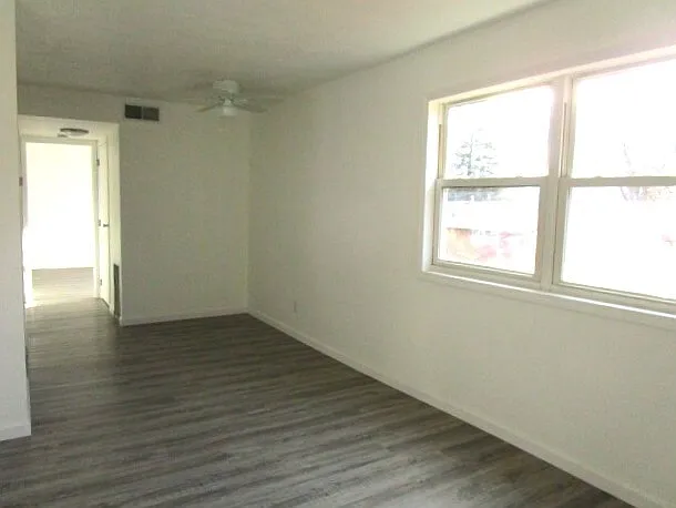 2515 W Westport Rd — Photo 7