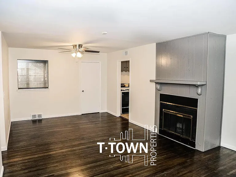 5966 E 27th Pl — Photo 3