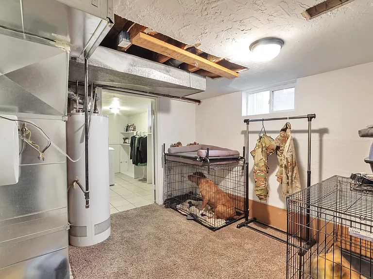 748 E Maple St — Photo 21