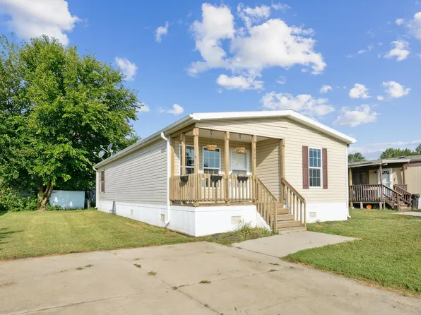 804 Celtic Dr, Waukee, IA 50263