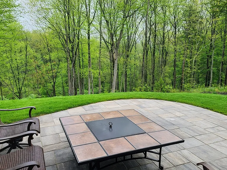 511 Heartwood Xing — Photo 31