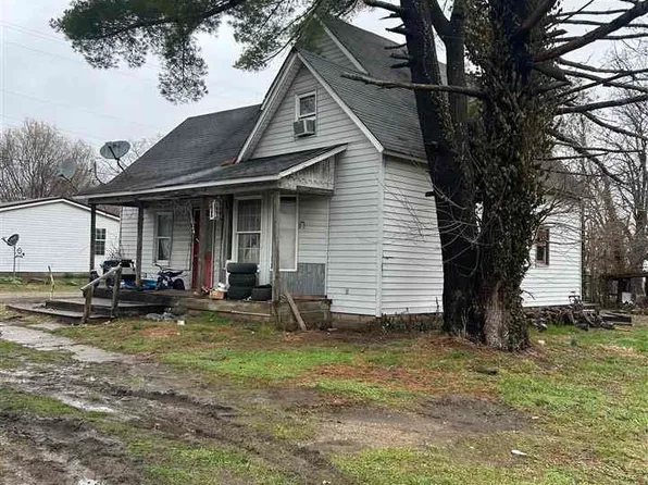 206 E Hackett St, Carlisle, IN 47838