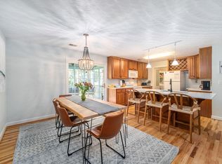 312 W Cooper Ave, Folly Beach, SC 29439