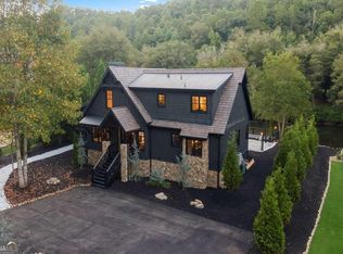 1925 Hogback Dr, Blue Ridge, GA 30513