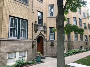 1007 Greenleaf St #5W, Evanston, IL 60202