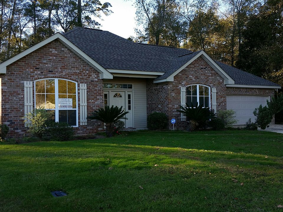 Exterior- Brick and Vinyl