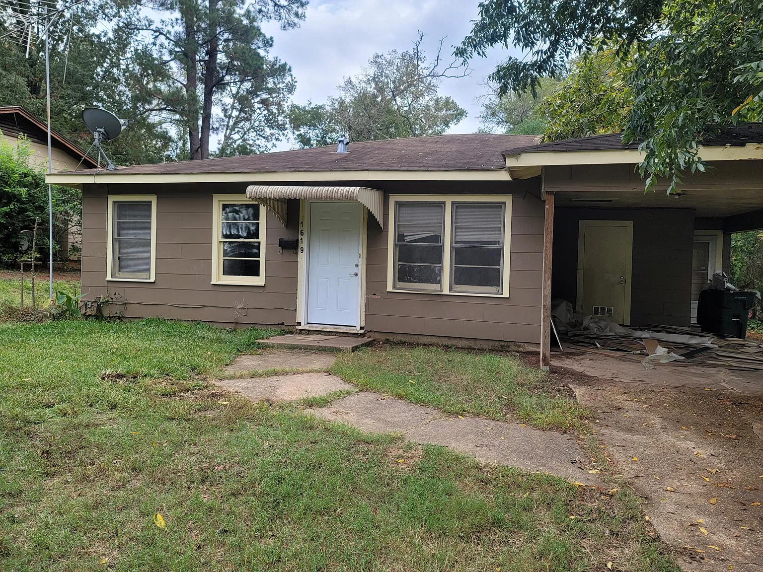 3 bed, 1180 sqft, $850 — Photo 3