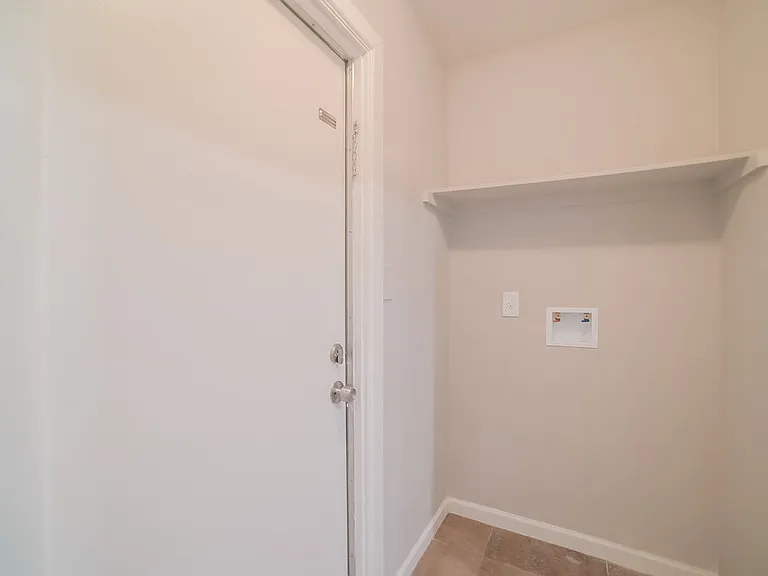 631 W Lindner Ave — Photo 13