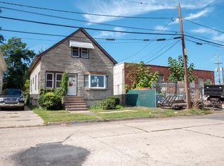 8 Fern St, Roselle, NJ