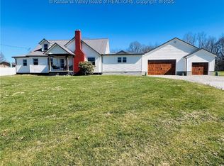 9039 Point Pleasant Rd, Millwood, WV 25262