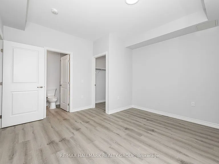 1350 Hemlock Rd #404 — Photo 24