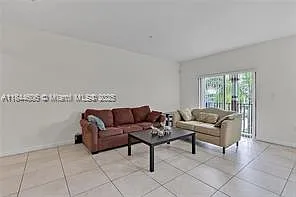 3 bed, 2.5 bath, 1256 sqft, $3,000 — Photo 3