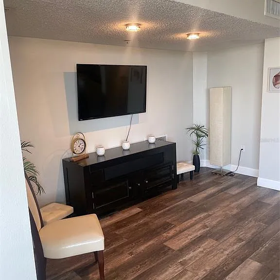 690 Island Way #1112 — Photo 22