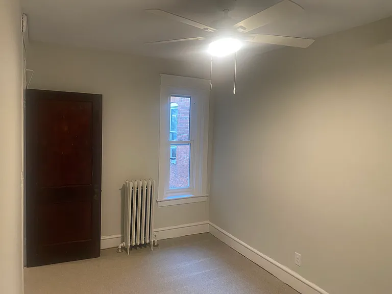 116 W Franklin St — Photo 20