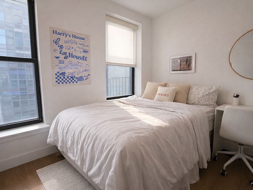 1st image of 102 Norfolk St APT 17