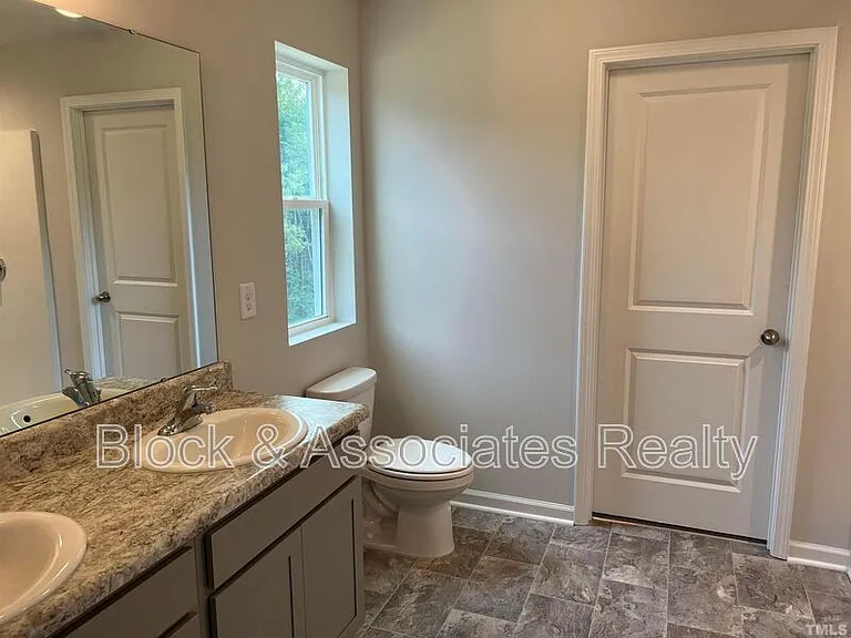 179 Maple Tree Ln — Photo 14