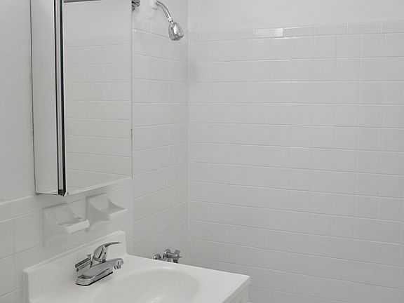 5th image of 9425 57th Ave #3H