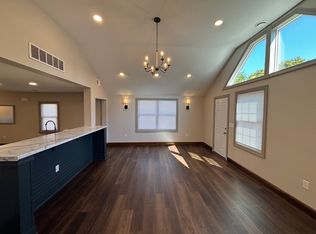 529 W 4th St #2, Erie, PA 16507
