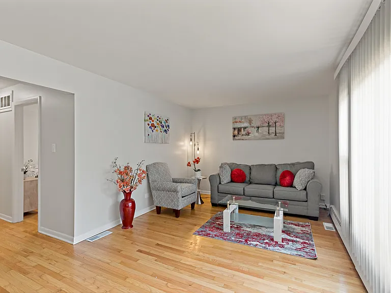 S Kolmar Ave — Photo 1