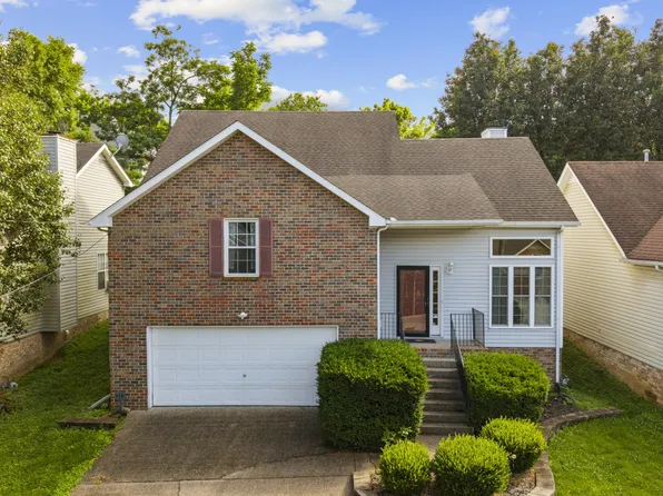 116 Breakwater N, Hendersonville, TN 37075