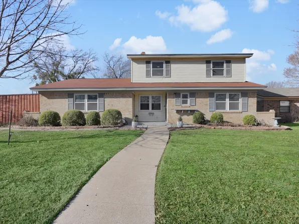 2105 Mars Dr, Garland, TX 75040